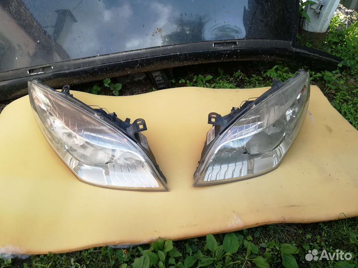Фары фара левая правая Renault megane 3
