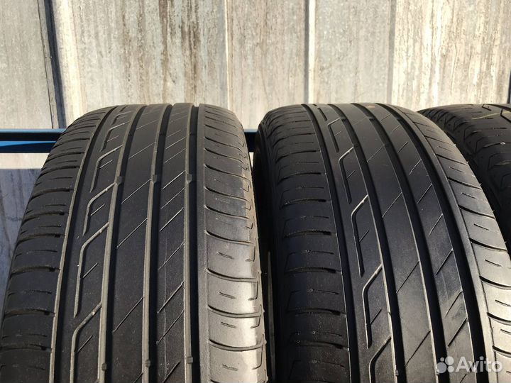 Bridgestone Turanza T001 225/55 R17