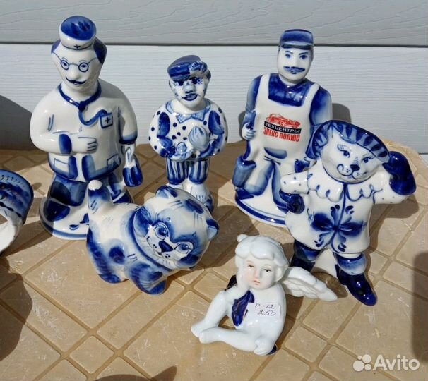 Фигурки Гжель