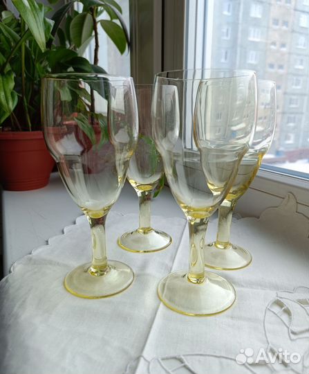 Бокалы СССР тонкое лимонное стекло 4 штуки
