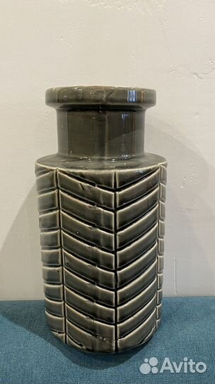 Керамическая ваза