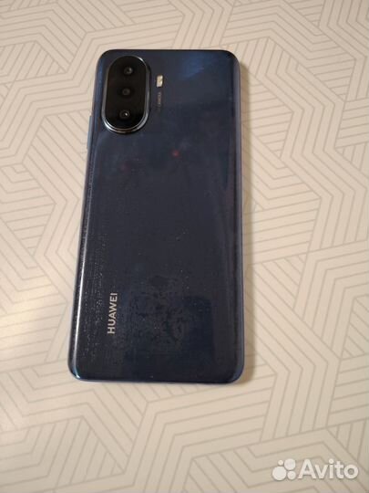 HUAWEI nova Y70, 4/64 ГБ