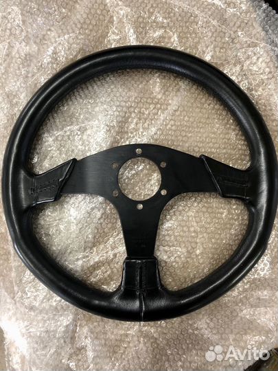 Оригинальный руль momo italy