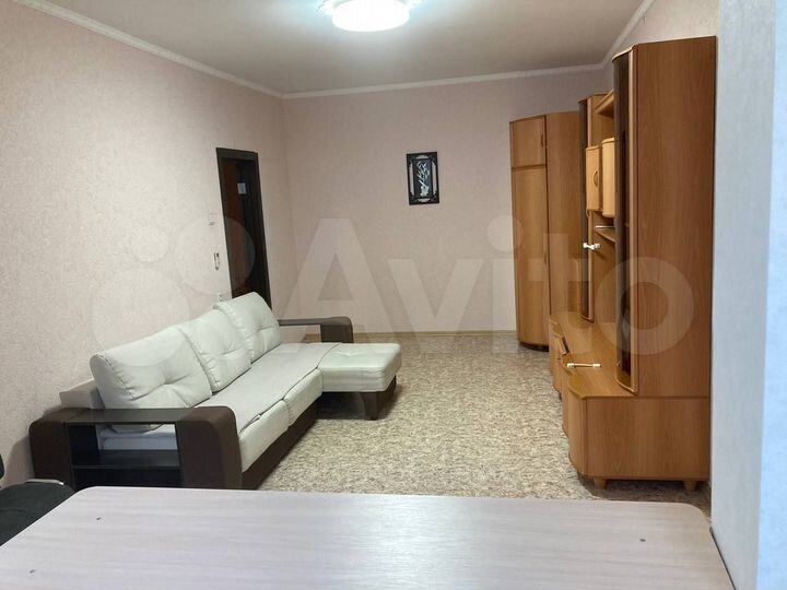 2-к. квартира, 46 м², 1/7 эт.
