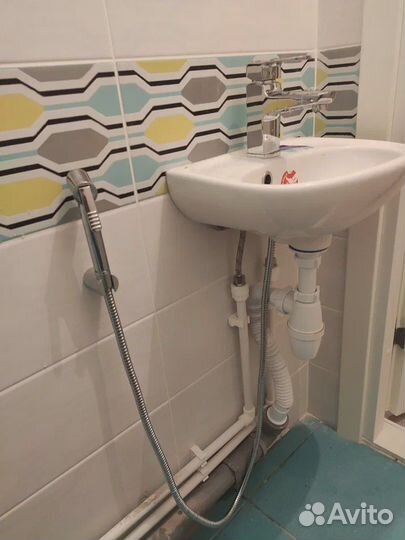 Сантехник. Услуги сантехника. Установка унитаза