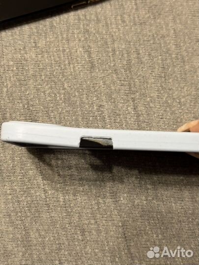 Чехол на iPhone 13