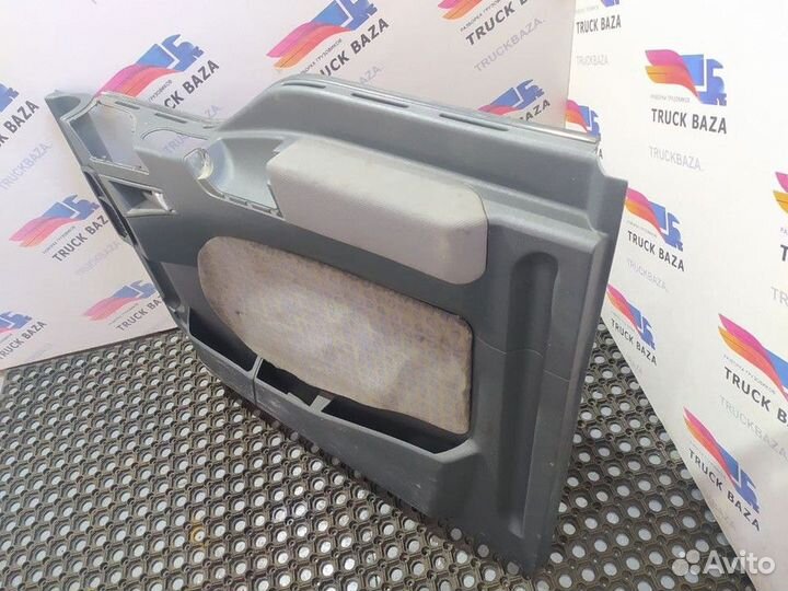 Обшивка двери правая Man TGA