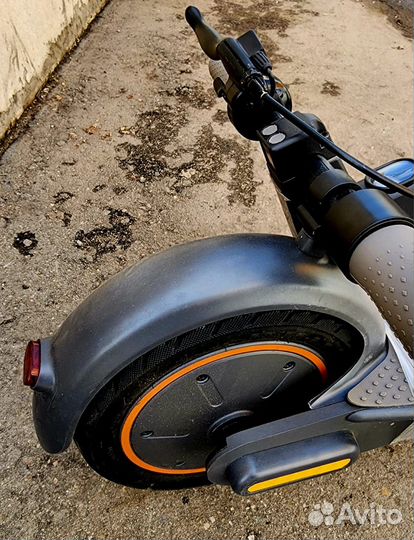 Электросамокат новый