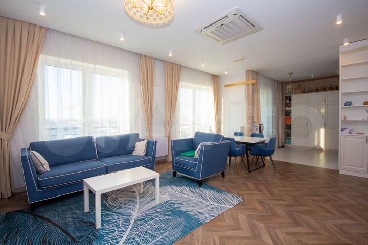 4-к. квартира, 135 м², 17/17 эт.