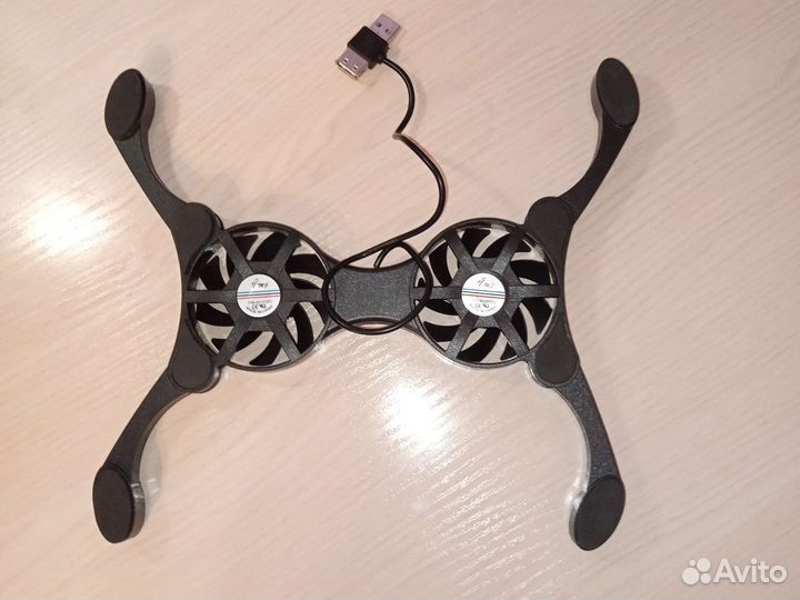 Подставка с охлаждением для ноутбука