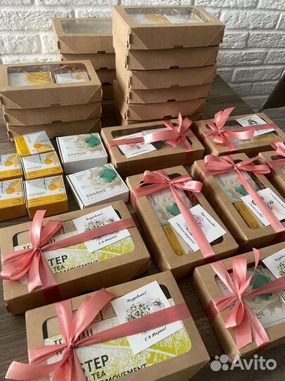 Подарок женщине девушке учителю