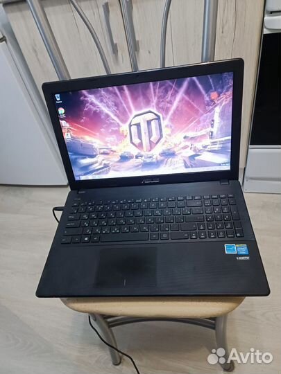 Ноутбук Asus / Celeron N2830 / 4GB / 320GB