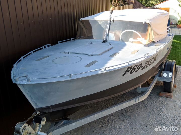 Прогресс 2 с мотором Tohatsu M40C, прицеп