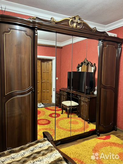 Спальный гарнитур бу