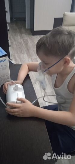 Небулайзер компрессорный (ингалятор) omron NE-C24