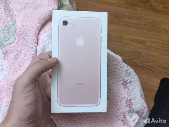 iPhone 7 коробка