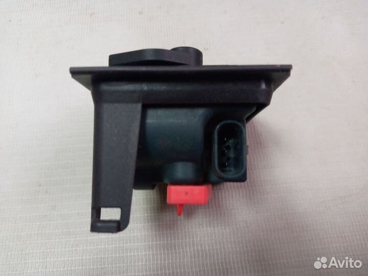 Mercedes активатор крышки бензобака 0038203297