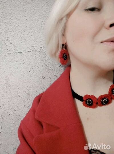 Набор украшений handmade из пряжи и бусин