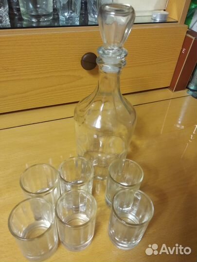 Графин и стопки