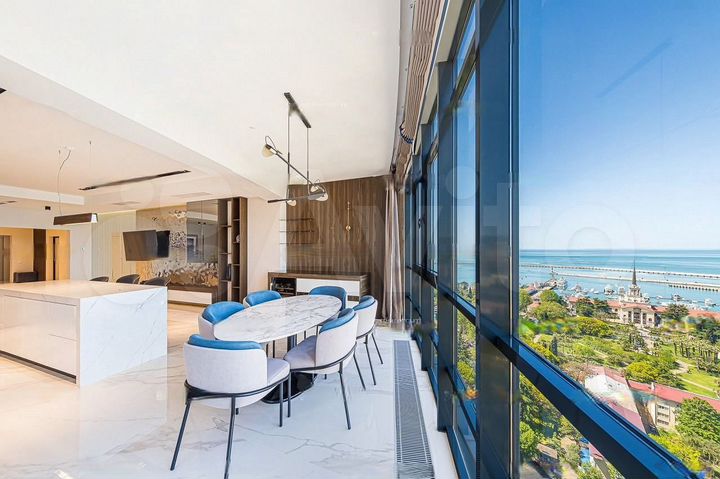 2-к. квартира, 96 м², 15/21 эт.