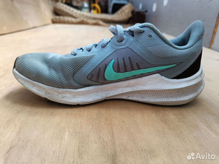 Кроссовки Nike Downshifter 10 женские размер 37,5