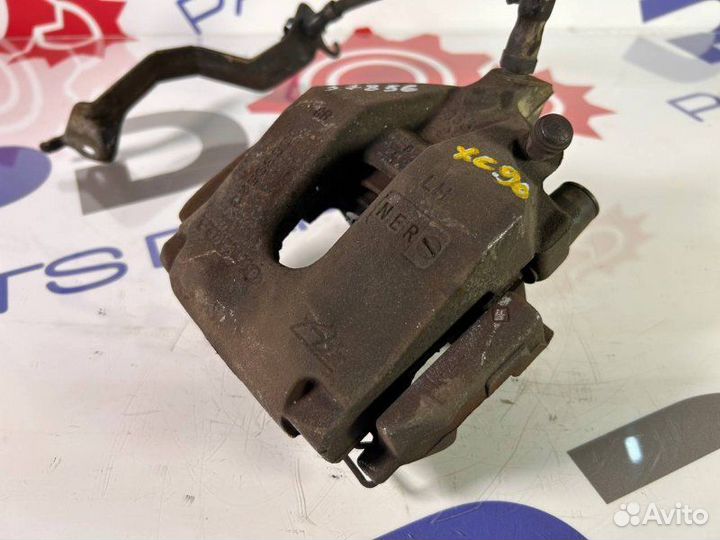 Суппорт тормозной задний левый Volvo Xc90 C 85 4.4