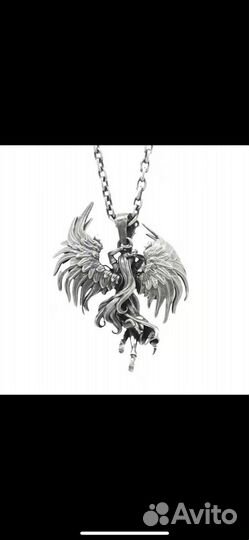 Готический медальон на цепочке