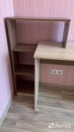 Детский письменный стол