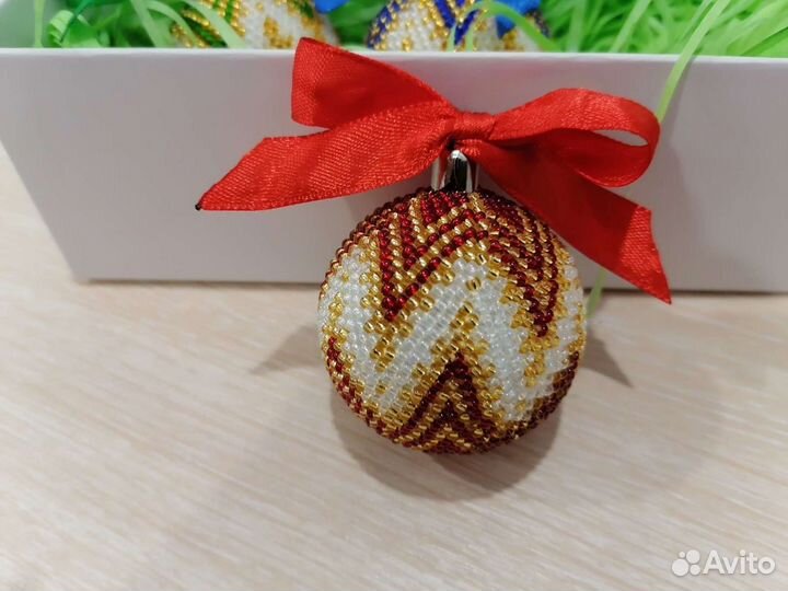 Новогодние украшения