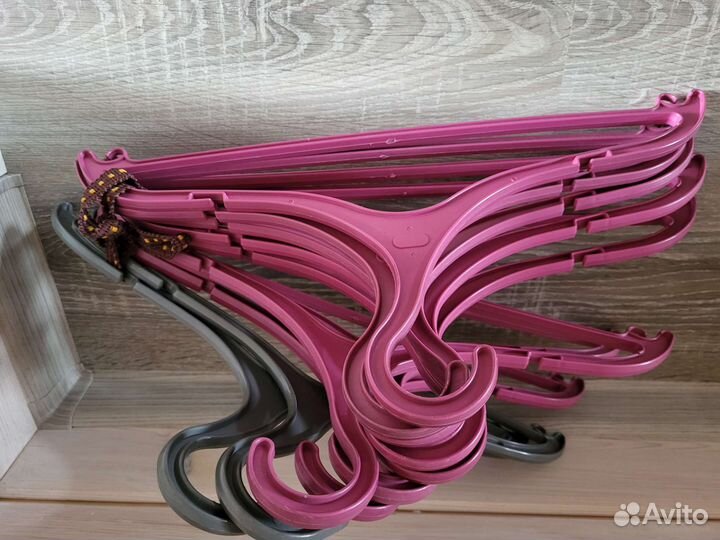 Вешалки плечики для одежды