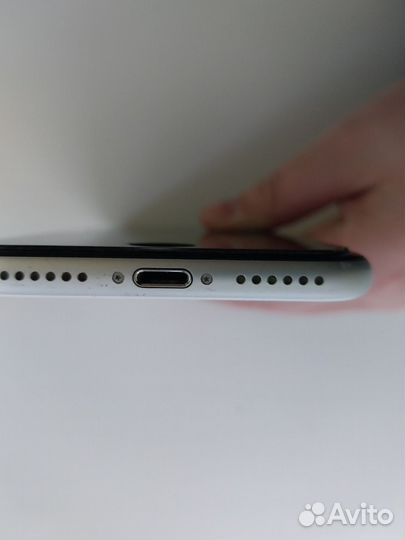iPhone SE (2020), 64 ГБ