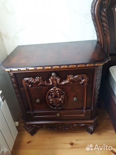 Спальный гарнитур