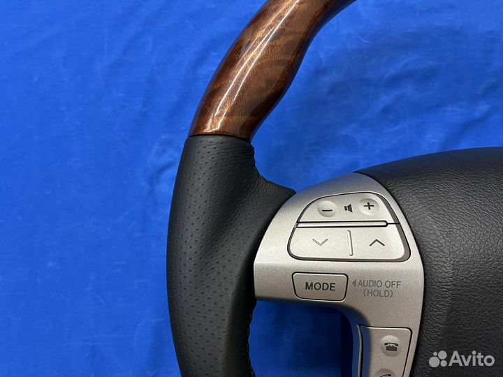 Анатомический руль с косточкой Toyota Camry 40