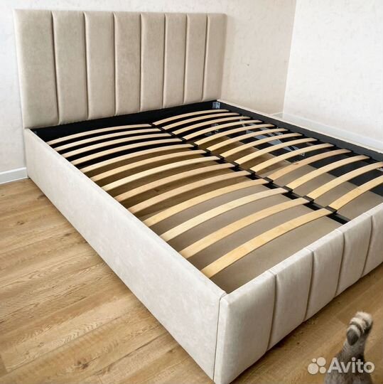 Кровать новая 140*200