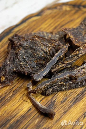 Вяленая говядина, куриный балык, куриные джерки