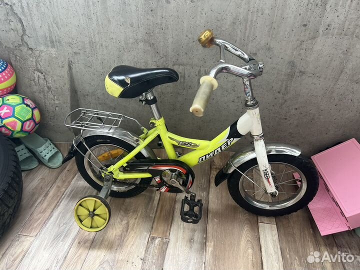 Детский трехколесный велосипед бу