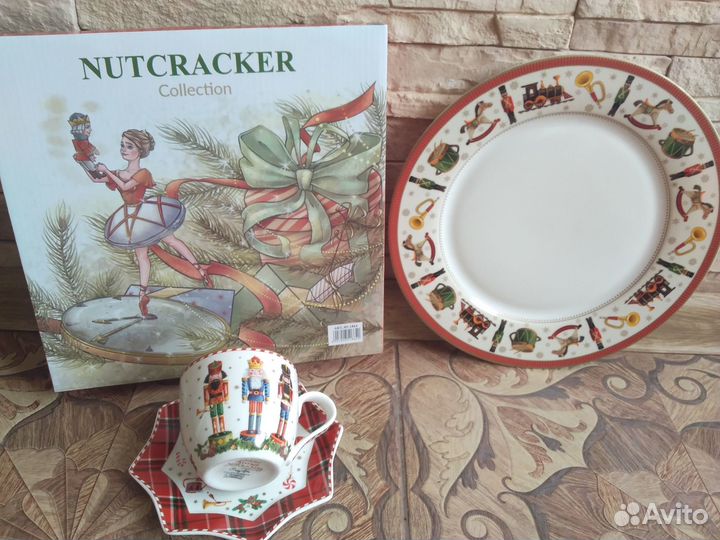 Блюдо, кружка и блюдце Щелкунчик