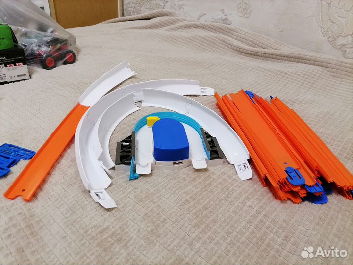Track builder Hot wheels