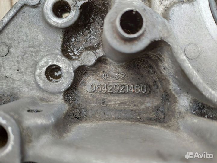 Масляный насос Peugeot Citroen 1,8 2,0 6FZ RFN