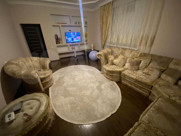 3-к. квартира, 110 м², 4/6 эт.