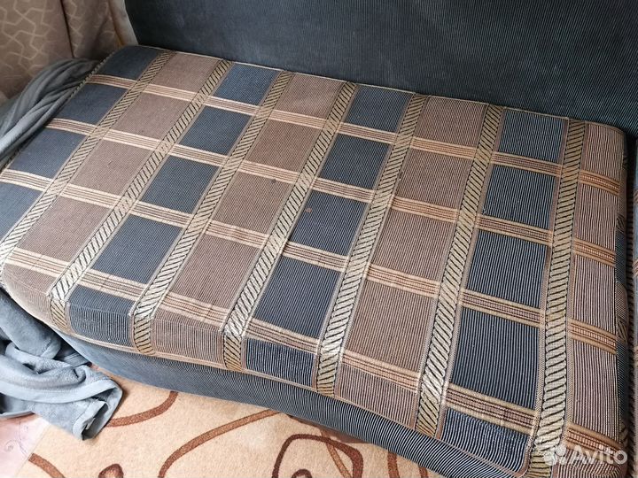 Диван подростковый