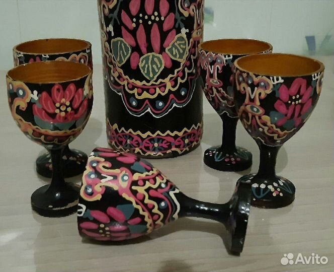 Графин и рюмки деревянные винтаж