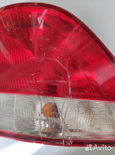 Задний фонарь б/у клееный на VV Polo sedan 2013 г