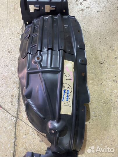 Подкрылок D10E56130B