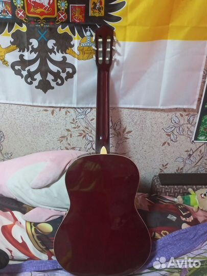 Классическая гитара Amati