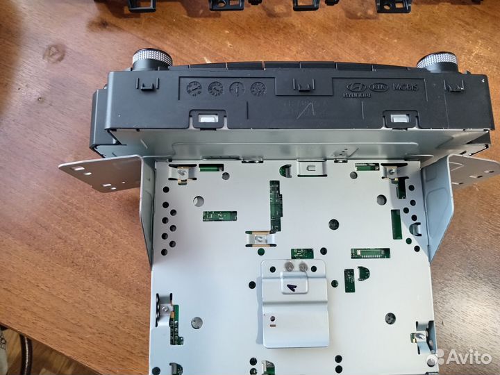 Штатная магнитола на kia rio 4