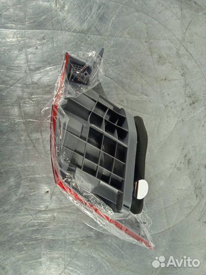 Фонарь наружный Лев./Прав. задний Honda Accord 8