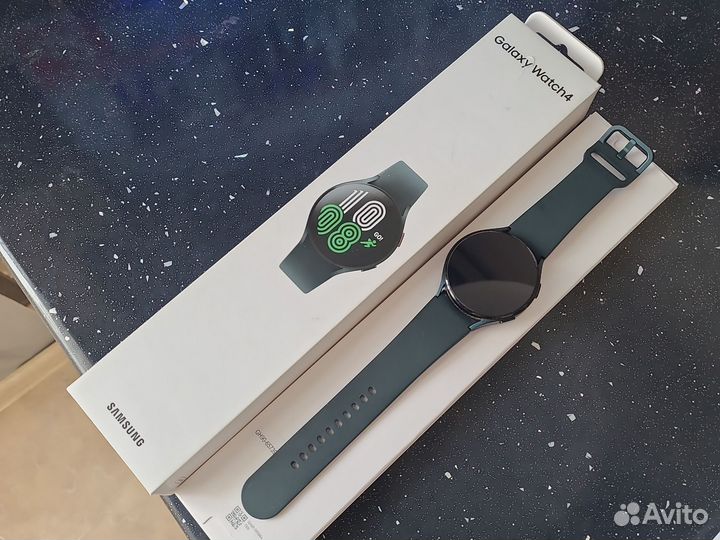 Смарт часы Samsung Galaxy watch 4