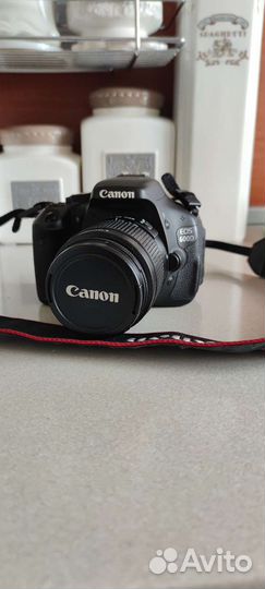 Зеркальный фотоаппарат canon 600d