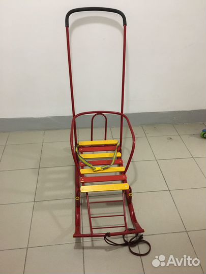 Санки с колесами Ника